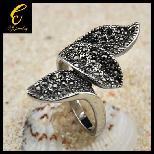 Vintage Three Leaves Retro Ring Women Black Rhinestones Ladies Jewelry Special Gift Bague