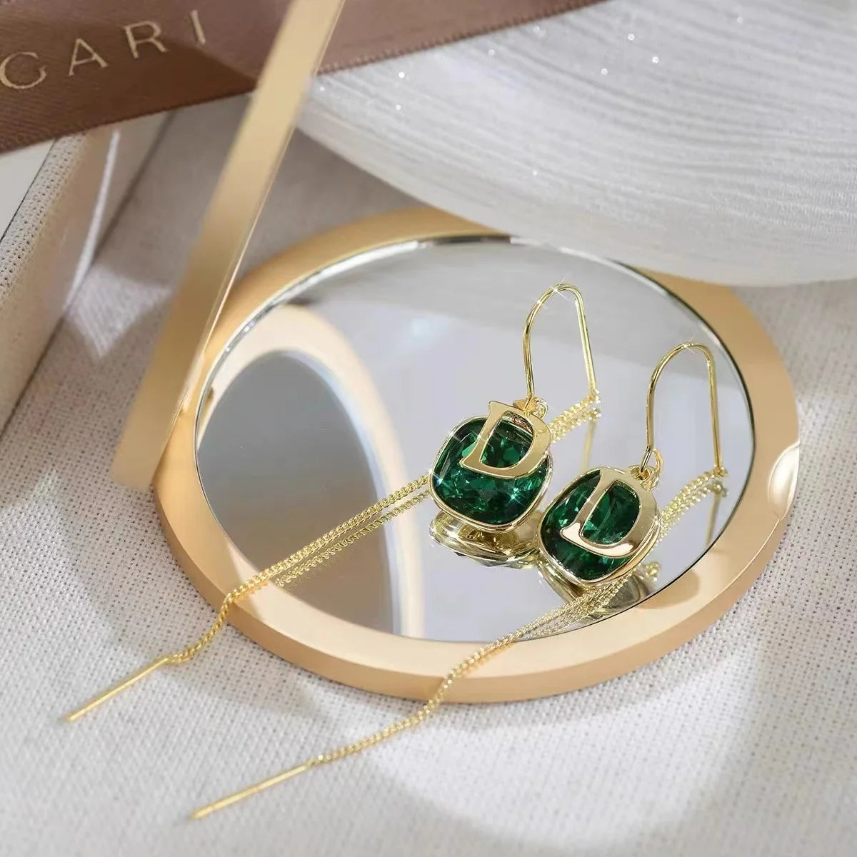 Fashionable and Luxurious Green Zircon D Alphabet Pendant Gold Color Ear Line New Earrings Women's Sexy Jewelry Accessories