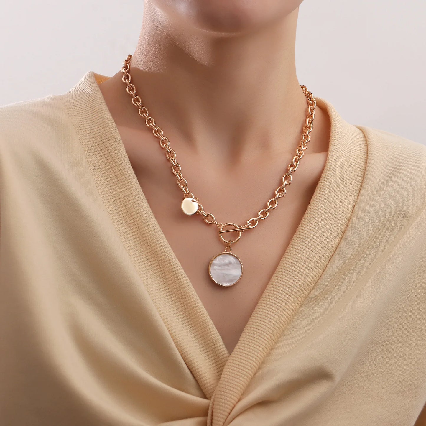 Niche Design Mother-of-pearl Necklace Female