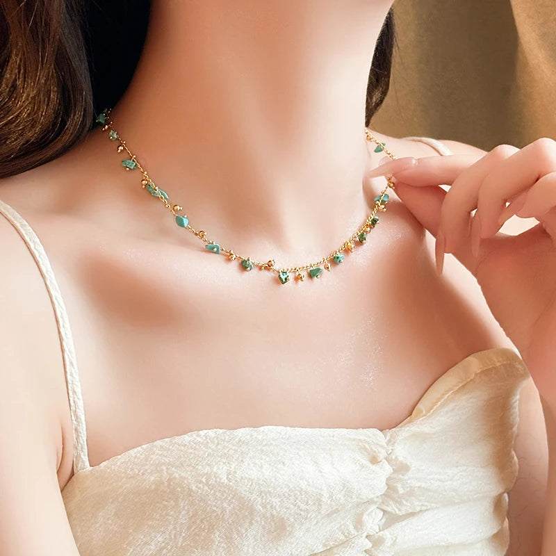 Natural Irregular Green Stone Pendant Gold Color Chain Necklace 2024 Fashion Jewelry For Women's Sexy Neckchain Neck Accessories