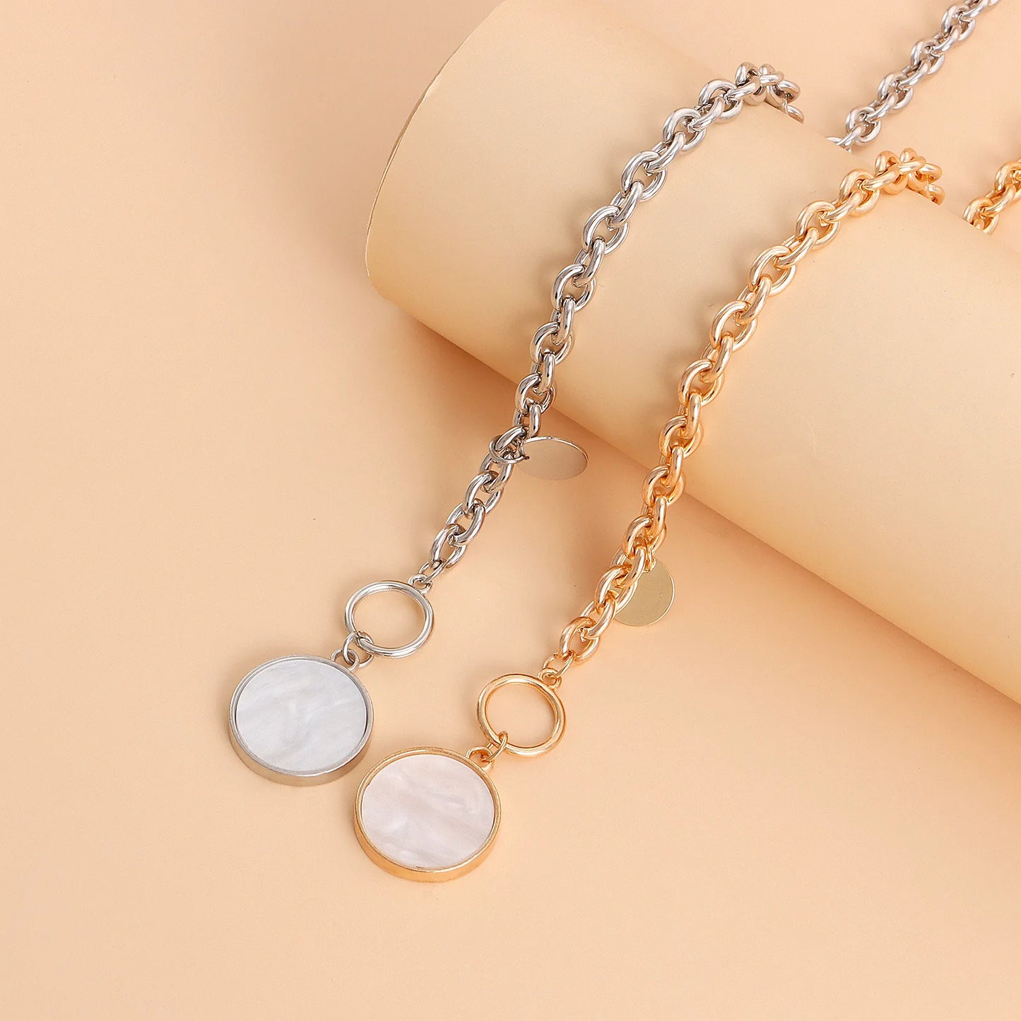 Niche Design Mother-of-pearl Necklace Female