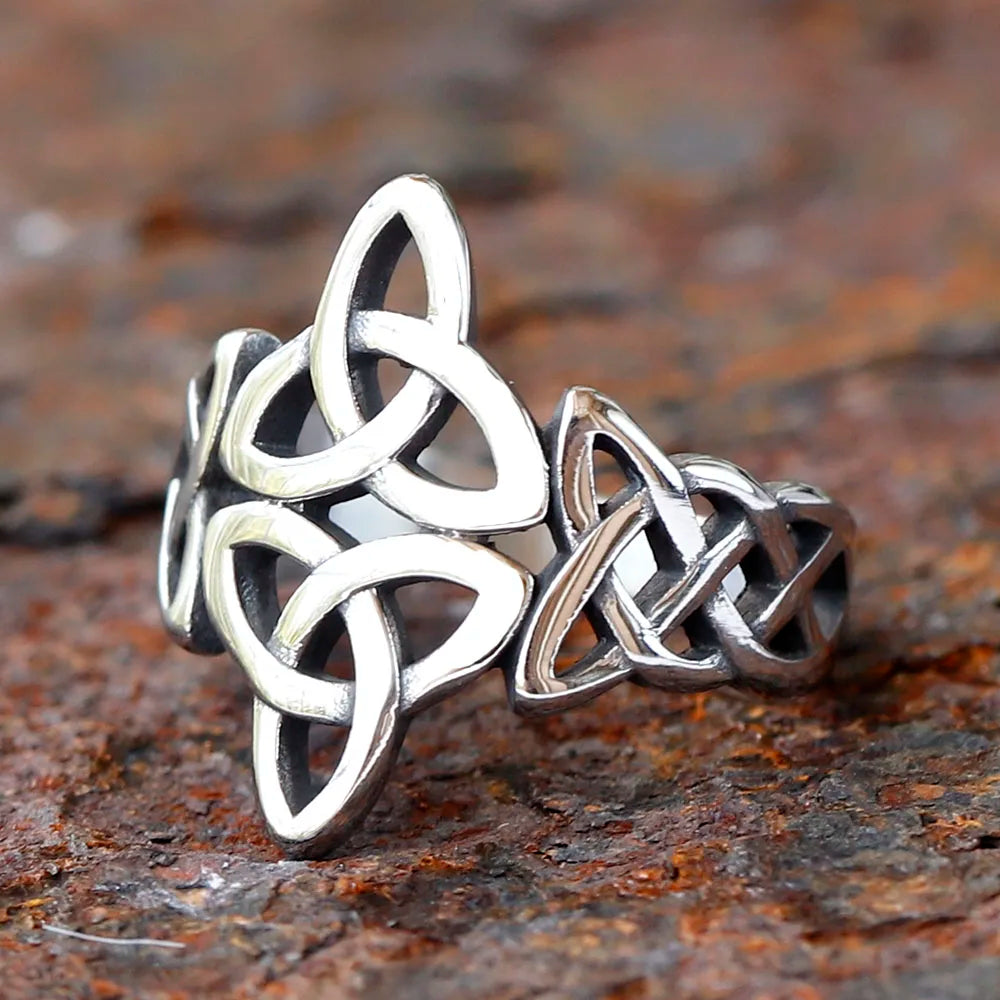 Vintage Hollow Out Mens Stainless Steel Celtic Knot Ring Simple Nordic Trinity Irish Rings for Women Viking Amulet Jewelry Gift