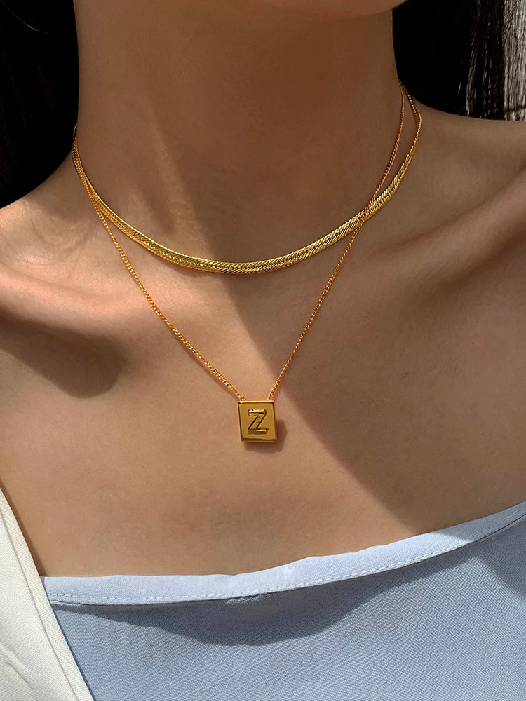 European and American Non Fading Gold Color Square Letter Pendant Stainless Steel Necklace For Womans Fashion Jewelry Necklace