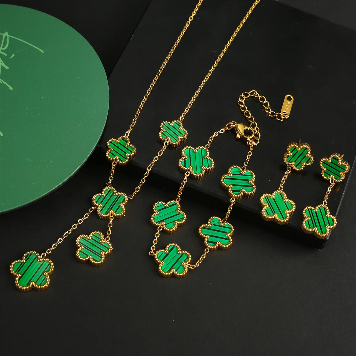 New Design Stainless Steel Does Not Five-leaf Flower Bracelet Necklace Earrings Three-piece Jewelry Set Ladies Four-leaf Clover