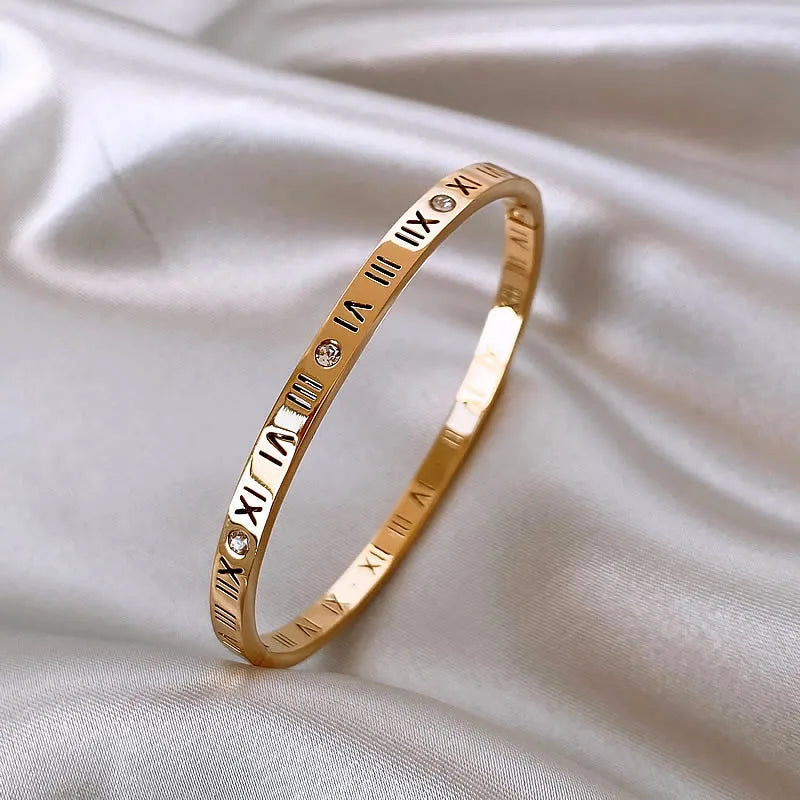 Classic Design Roman Numerals Stainless steel Gold Color Charm Bracelet Korean Fashion Jewelry Luxury Accessories For Women