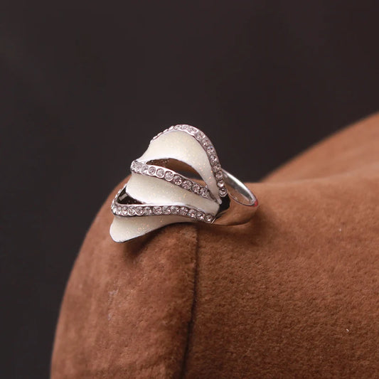 Unique Women's Large Stylish Ring With White Stone Jewelry Finger