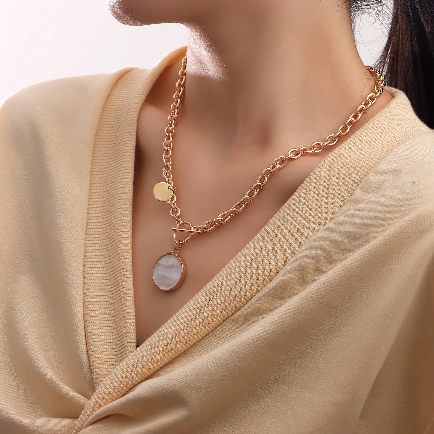 Niche Design Mother-of-pearl Necklace Female