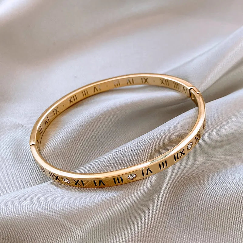 Classic Design Roman Numerals Stainless steel Gold Color Charm Bracelet Korean Fashion Jewelry Luxury Accessories For Women