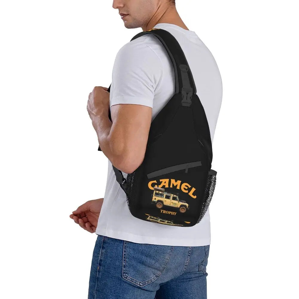 حقيبة ظهر مخصصة للرجال من Camel Trophy Defender 110 Sling Chest Bag Crossbody Shoulder Backpack للسفر اليومي