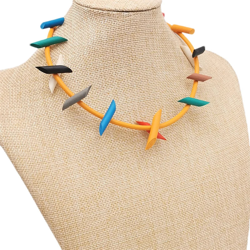 New 2024 Multicolor Rubber Necklaces For Women Gothic Pendant Sweater Choker Design Ethnic Jewelry Wood Accessories Necklace